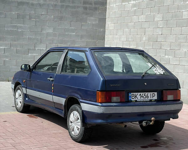 Синій ВАЗ 2113 Самара, об'ємом двигуна 1.5 л та пробігом 215 тис. км за 1100 $, фото 4 на Automoto.ua