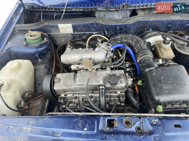 Синий ВАЗ 2113 Самара, объемом двигателя 1.5 л и пробегом 270 тыс. км за 1250 $, фото 9 на Automoto.ua