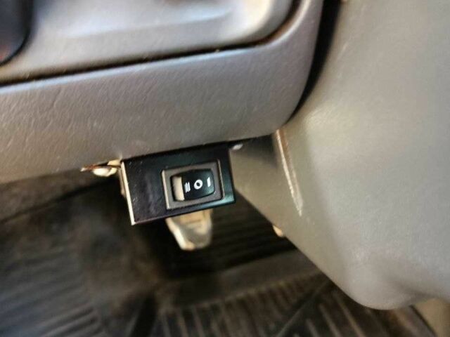 Синій ВАЗ 2113 Самара, об'ємом двигуна 1.5 л та пробігом 250 тис. км за 2000 $, фото 7 на Automoto.ua