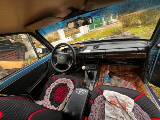 Синий ВАЗ 2113 Самара, объемом двигателя 1.3 л и пробегом 44 тыс. км за 1000 $, фото 7 на Automoto.ua