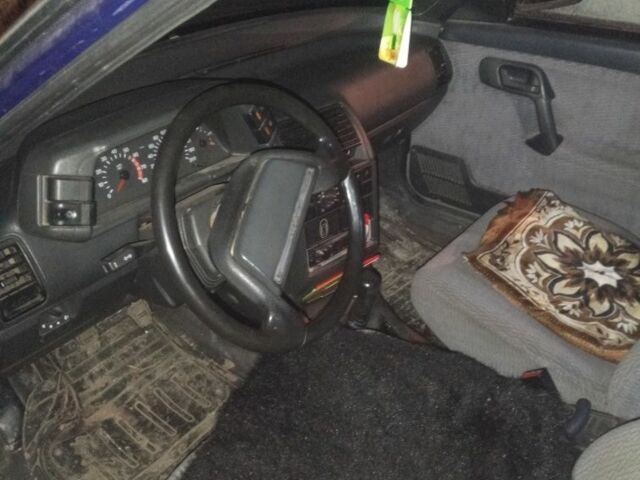 Синий ВАЗ 2113 Самара, объемом двигателя 1.5 л и пробегом 200 тыс. км за 1500 $, фото 6 на Automoto.ua