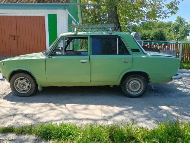 Зеленый ВАЗ 2113 Самара, объемом двигателя 1.3 л и пробегом 200 тыс. км за 550 $, фото 3 на Automoto.ua