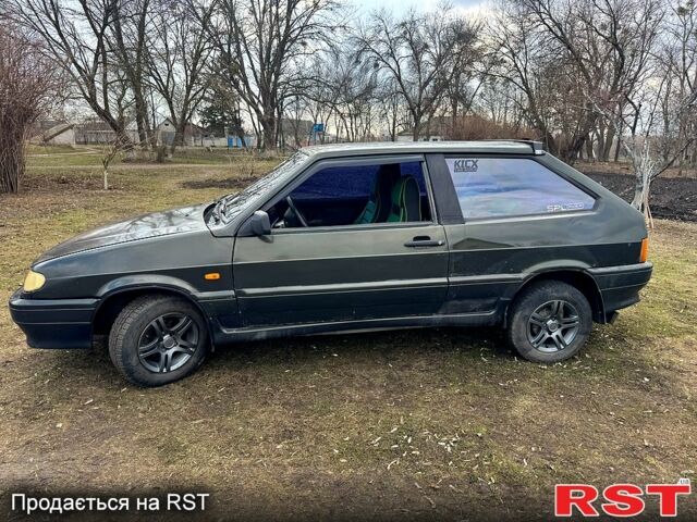 Зеленый ВАЗ 2113 Самара, объемом двигателя 1.5 л и пробегом 317 тыс. км за 1600 $, фото 6 на Automoto.ua