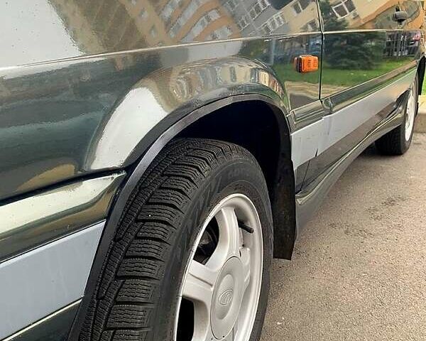 Зелений ВАЗ 2113 Самара, об'ємом двигуна 1.5 л та пробігом 140 тис. км за 2900 $, фото 9 на Automoto.ua