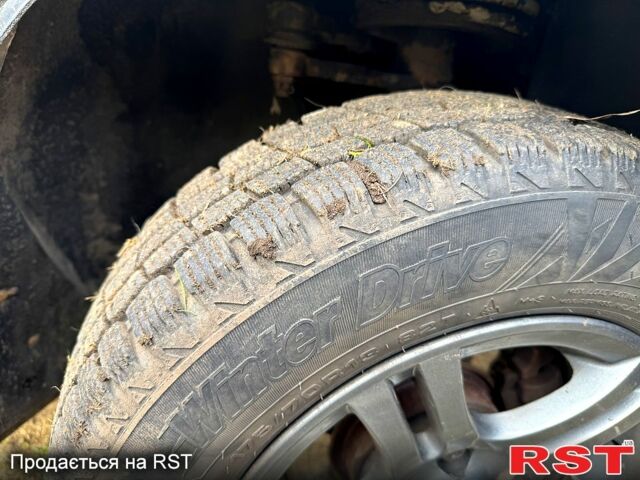 Зеленый ВАЗ 2113 Самара, объемом двигателя 1.5 л и пробегом 317 тыс. км за 1600 $, фото 11 на Automoto.ua