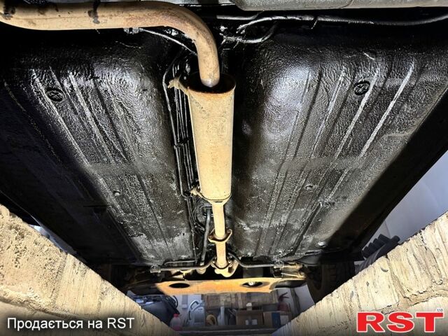 Зеленый ВАЗ 2113 Самара, объемом двигателя 1.5 л и пробегом 317 тыс. км за 1600 $, фото 12 на Automoto.ua