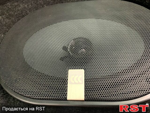 Зелений ВАЗ 2113 Самара, об'ємом двигуна 1.5 л та пробігом 140 тис. км за 2900 $, фото 5 на Automoto.ua