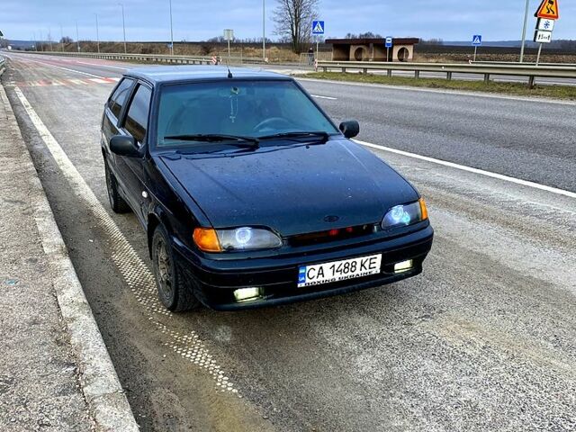 Зелений ВАЗ 2113 Самара, об'ємом двигуна 1.5 л та пробігом 300 тис. км за 2300 $, фото 4 на Automoto.ua
