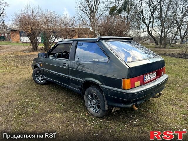 Зеленый ВАЗ 2113 Самара, объемом двигателя 1.5 л и пробегом 317 тыс. км за 1600 $, фото 7 на Automoto.ua