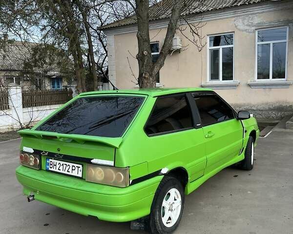 Зелений ВАЗ 2113 Самара, об'ємом двигуна 1.5 л та пробігом 161 тис. км за 1950 $, фото 2 на Automoto.ua