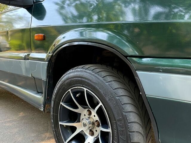 Зеленый ВАЗ 2113 Самара, объемом двигателя 1.6 л и пробегом 300 тыс. км за 1050 $, фото 7 на Automoto.ua