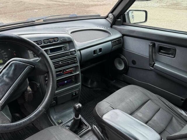 Зеленый ВАЗ 2113 Самара, объемом двигателя 1.6 л и пробегом 220 тыс. км за 1100 $, фото 5 на Automoto.ua