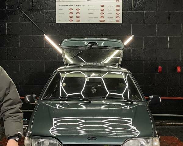 Зеленый ВАЗ 2113 Самара, объемом двигателя 1.6 л и пробегом 243 тыс. км за 2800 $, фото 9 на Automoto.ua