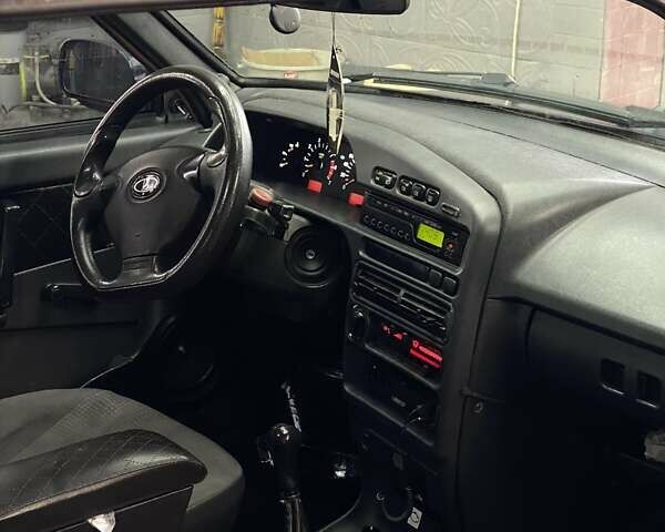 Зеленый ВАЗ 2113 Самара, объемом двигателя 1.6 л и пробегом 243 тыс. км за 2800 $, фото 21 на Automoto.ua