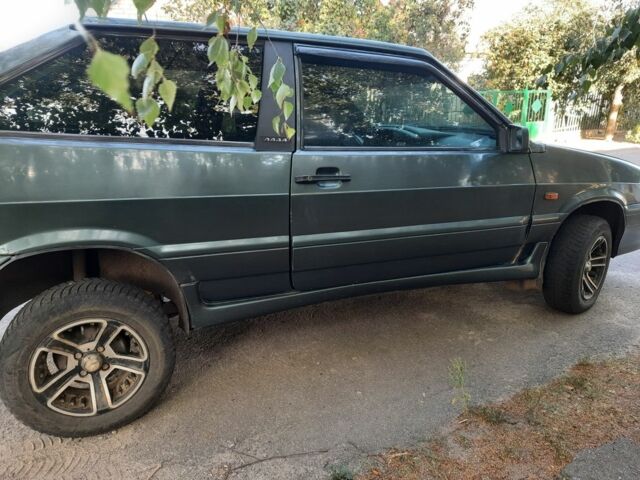 Зеленый ВАЗ 2113 Самара, объемом двигателя 1.6 л и пробегом 545 тыс. км за 1650 $, фото 1 на Automoto.ua