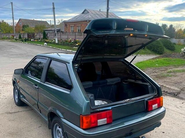 Зеленый ВАЗ 2113 Самара, объемом двигателя 1.6 л и пробегом 190 тыс. км за 1850 $, фото 7 на Automoto.ua