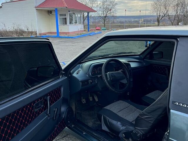 Зелений ВАЗ 2113 Самара, об'ємом двигуна 1.6 л та пробігом 199 тис. км за 2650 $, фото 9 на Automoto.ua