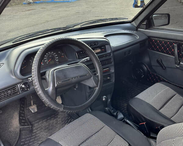 Зелений ВАЗ 2113 Самара, об'ємом двигуна 1.6 л та пробігом 199 тис. км за 2650 $, фото 8 на Automoto.ua