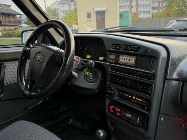 Зеленый ВАЗ 2113 Самара, объемом двигателя 1.6 л и пробегом 171 тыс. км за 1750 $, фото 18 на Automoto.ua