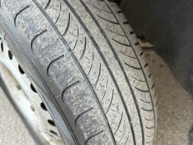 Зеленый ВАЗ 2113 Самара, объемом двигателя 1.6 л и пробегом 171 тыс. км за 1750 $, фото 10 на Automoto.ua