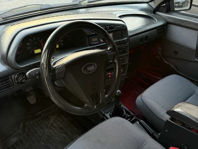 Зеленый ВАЗ 2113 Самара, объемом двигателя 1.6 л и пробегом 171 тыс. км за 1750 $, фото 15 на Automoto.ua