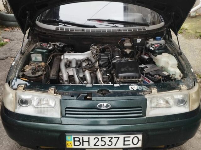 Зеленый ВАЗ 2113 Самара, объемом двигателя 1.5 л и пробегом 250 тыс. км за 2000 $, фото 6 на Automoto.ua