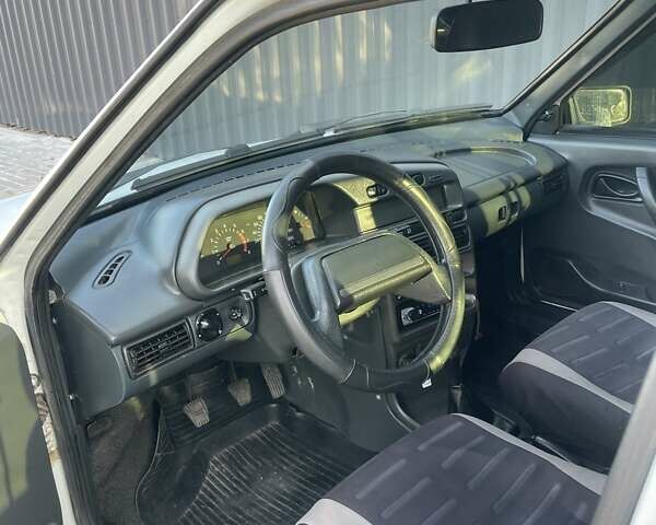 Білий ВАЗ 2114 Самара, об'ємом двигуна 1.6 л та пробігом 118 тис. км за 2400 $, фото 12 на Automoto.ua
