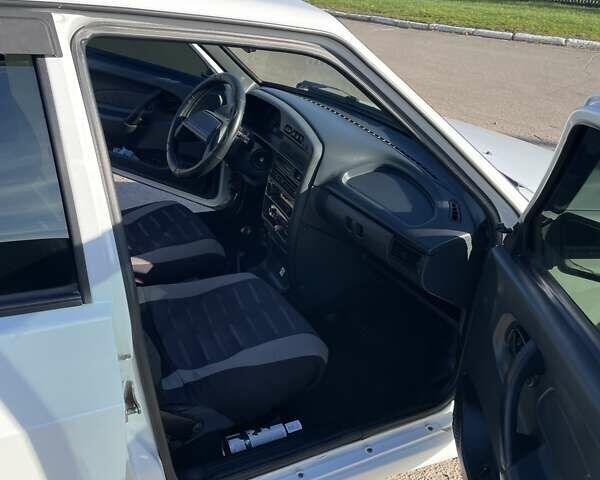 Білий ВАЗ 2114 Самара, об'ємом двигуна 1.6 л та пробігом 118 тис. км за 2400 $, фото 43 на Automoto.ua