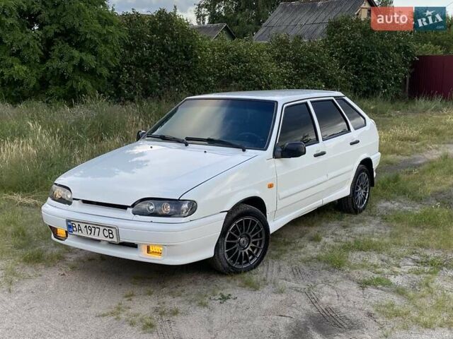 Белый ВАЗ 2114 Самара, объемом двигателя 1.6 л и пробегом 203 тыс. км за 2700 $, фото 1 на Automoto.ua