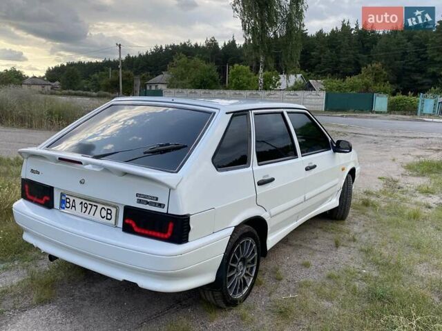 Белый ВАЗ 2114 Самара, объемом двигателя 1.6 л и пробегом 203 тыс. км за 2700 $, фото 7 на Automoto.ua