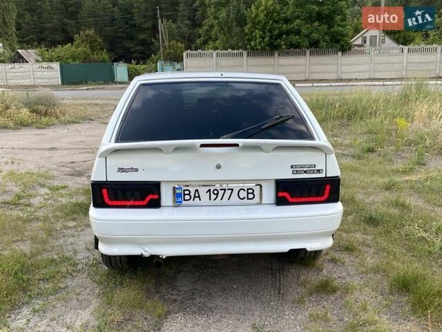 Белый ВАЗ 2114 Самара, объемом двигателя 1.6 л и пробегом 203 тыс. км за 2700 $, фото 3 на Automoto.ua