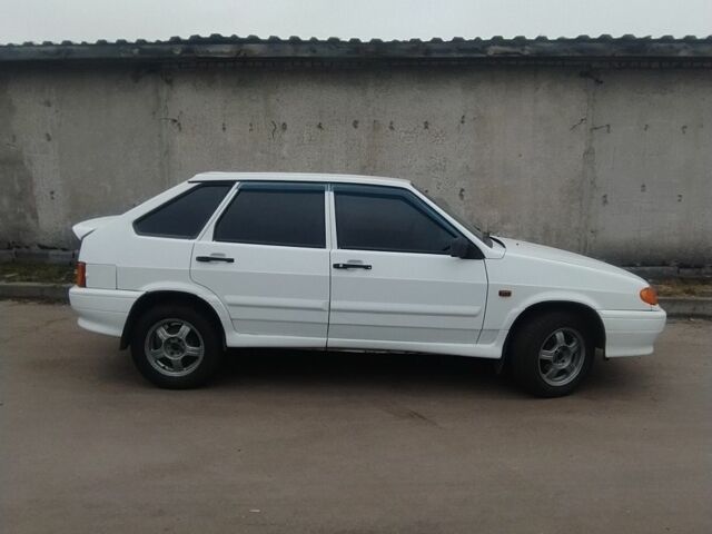 Белый ВАЗ 2114 Самара, объемом двигателя 1.6 л и пробегом 200 тыс. км за 2300 $, фото 1 на Automoto.ua