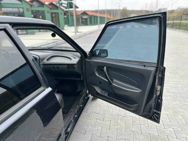 Черный ВАЗ 2114 Самара, объемом двигателя 1.5 л и пробегом 217 тыс. км за 1650 $, фото 9 на Automoto.ua
