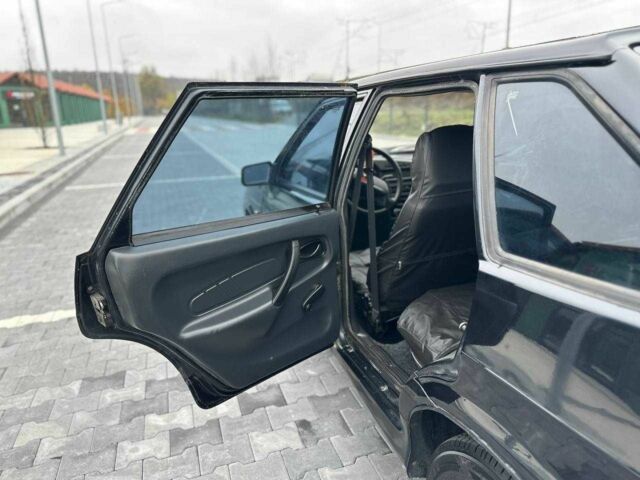 Черный ВАЗ 2114 Самара, объемом двигателя 1.5 л и пробегом 217 тыс. км за 1650 $, фото 6 на Automoto.ua