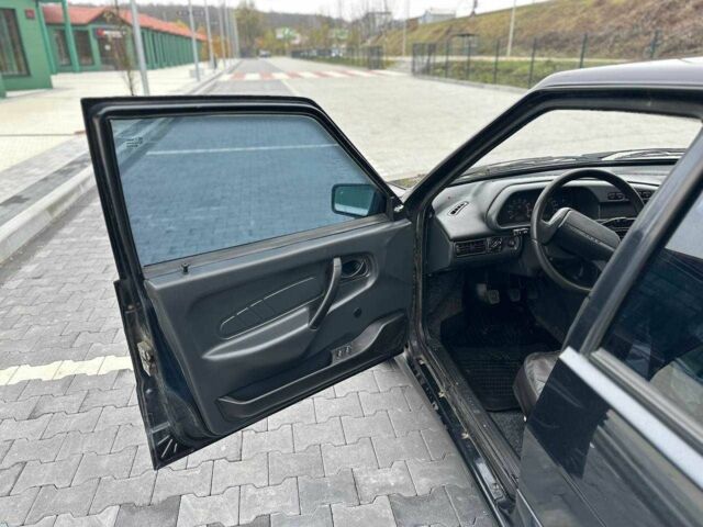 Черный ВАЗ 2114 Самара, объемом двигателя 1.5 л и пробегом 217 тыс. км за 1650 $, фото 5 на Automoto.ua