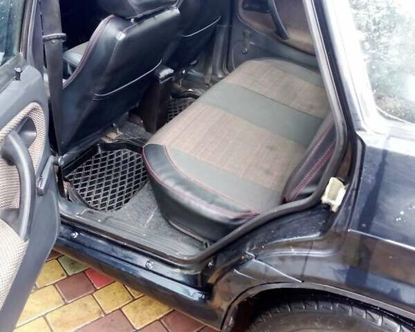 Черный ВАЗ 2114 Самара, объемом двигателя 1.5 л и пробегом 170 тыс. км за 1800 $, фото 6 на Automoto.ua