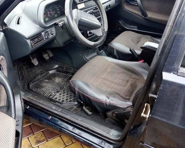 Черный ВАЗ 2114 Самара, объемом двигателя 1.5 л и пробегом 170 тыс. км за 1800 $, фото 5 на Automoto.ua