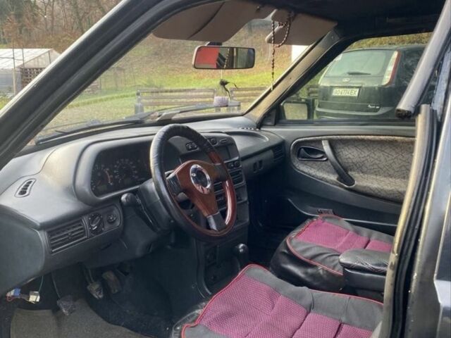 Черный ВАЗ 2114 Самара, объемом двигателя 1.5 л и пробегом 260 тыс. км за 550 $, фото 6 на Automoto.ua