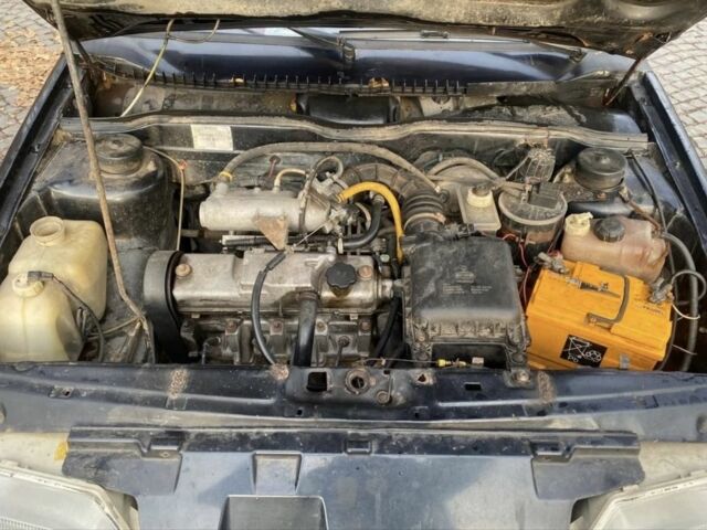 Черный ВАЗ 2114 Самара, объемом двигателя 1.5 л и пробегом 260 тыс. км за 550 $, фото 5 на Automoto.ua