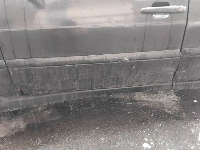 Чорний ВАЗ 2114 Самара, об'ємом двигуна 1.5 л та пробігом 306 тис. км за 500 $, фото 3 на Automoto.ua