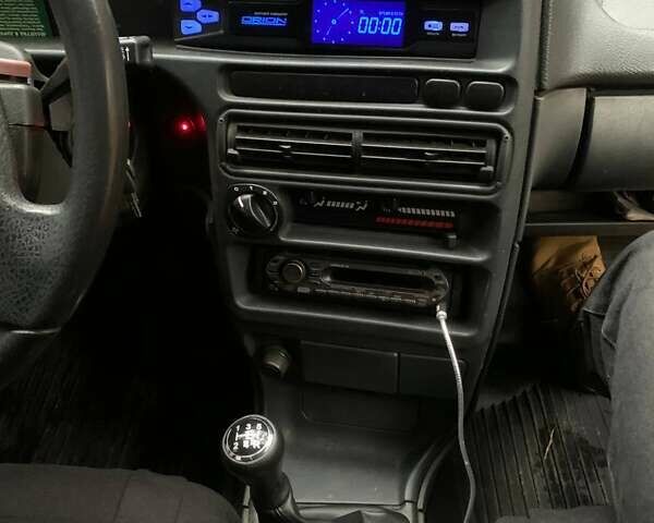 Черный ВАЗ 2114 Самара, объемом двигателя 1.6 л и пробегом 185 тыс. км за 2150 $, фото 10 на Automoto.ua