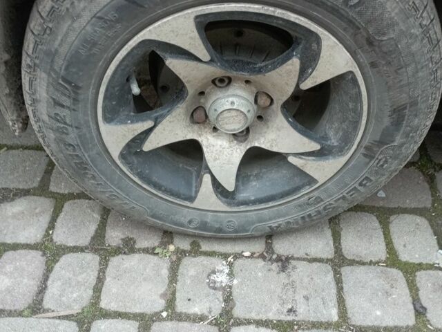 Черный ВАЗ 2114 Самара, объемом двигателя 1 л и пробегом 130 тыс. км за 1000 $, фото 3 на Automoto.ua