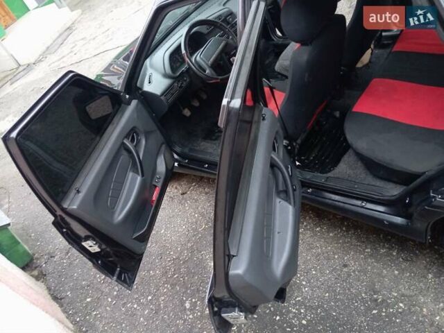 Чорний ВАЗ 2114 Самара, об'ємом двигуна 1.6 л та пробігом 58 тис. км за 3100 $, фото 7 на Automoto.ua