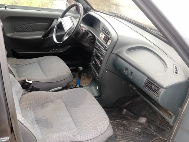 Черный ВАЗ 2114 Самара, объемом двигателя 1.6 л и пробегом 200 тыс. км за 1100 $, фото 4 на Automoto.ua