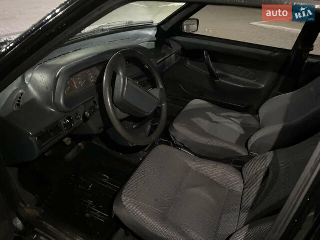 Черный ВАЗ 2114 Самара, объемом двигателя 1.6 л и пробегом 210 тыс. км за 1800 $, фото 4 на Automoto.ua