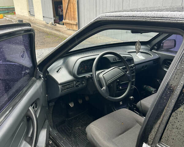 Чорний ВАЗ 2114 Самара, об'ємом двигуна 1.6 л та пробігом 109 тис. км за 1800 $, фото 3 на Automoto.ua