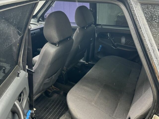 Черный ВАЗ 2114 Самара, объемом двигателя 1.6 л и пробегом 107 тыс. км за 1700 $, фото 4 на Automoto.ua