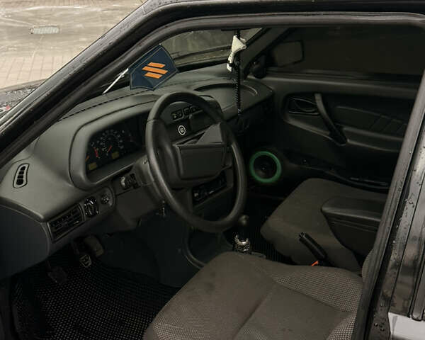 Черный ВАЗ 2114 Самара, объемом двигателя 1.6 л и пробегом 173 тыс. км за 3500 $, фото 11 на Automoto.ua