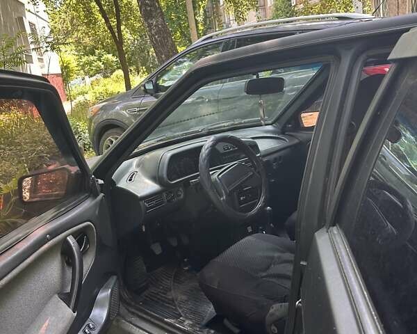 Черный ВАЗ 2114 Самара, объемом двигателя 1.6 л и пробегом 290 тыс. км за 1532 $, фото 3 на Automoto.ua