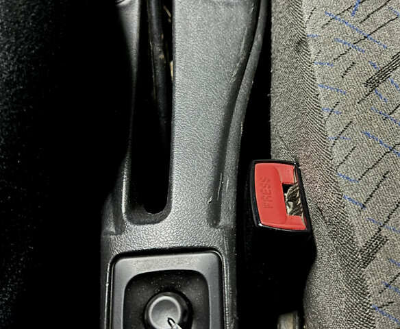 Чорний ВАЗ 2114 Самара, об'ємом двигуна 1.6 л та пробігом 141 тис. км за 3850 $, фото 19 на Automoto.ua